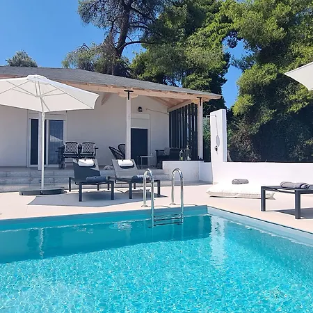 Луксозна вила Anna Maria Private Pool & Sea View 5 Bedrooms Kриопиги